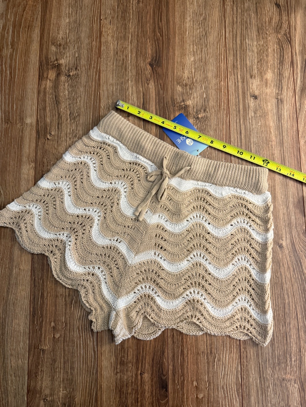 Cupshe Beige & White Crochet Wave Knit Swim Coverup Shorts - Picture 2 of 3